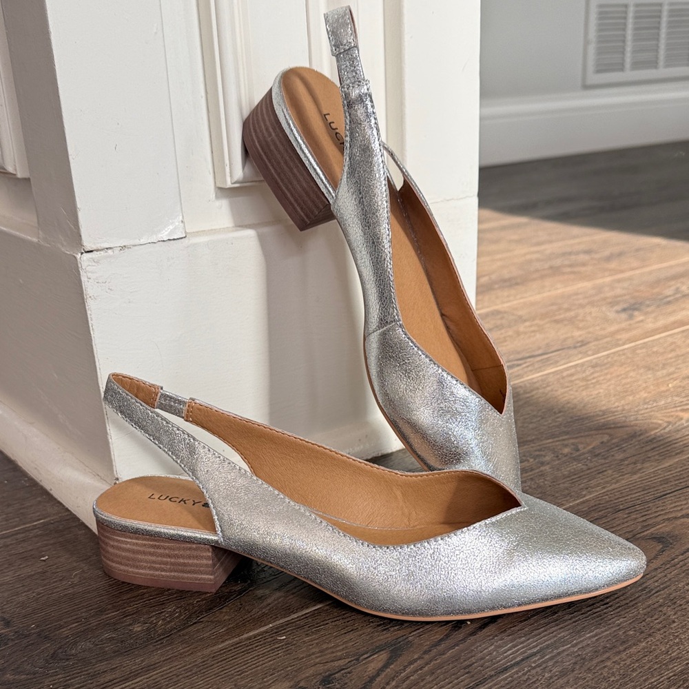 Lucky Brand New Silver Metallic Slingback Low Block Heel 9.5